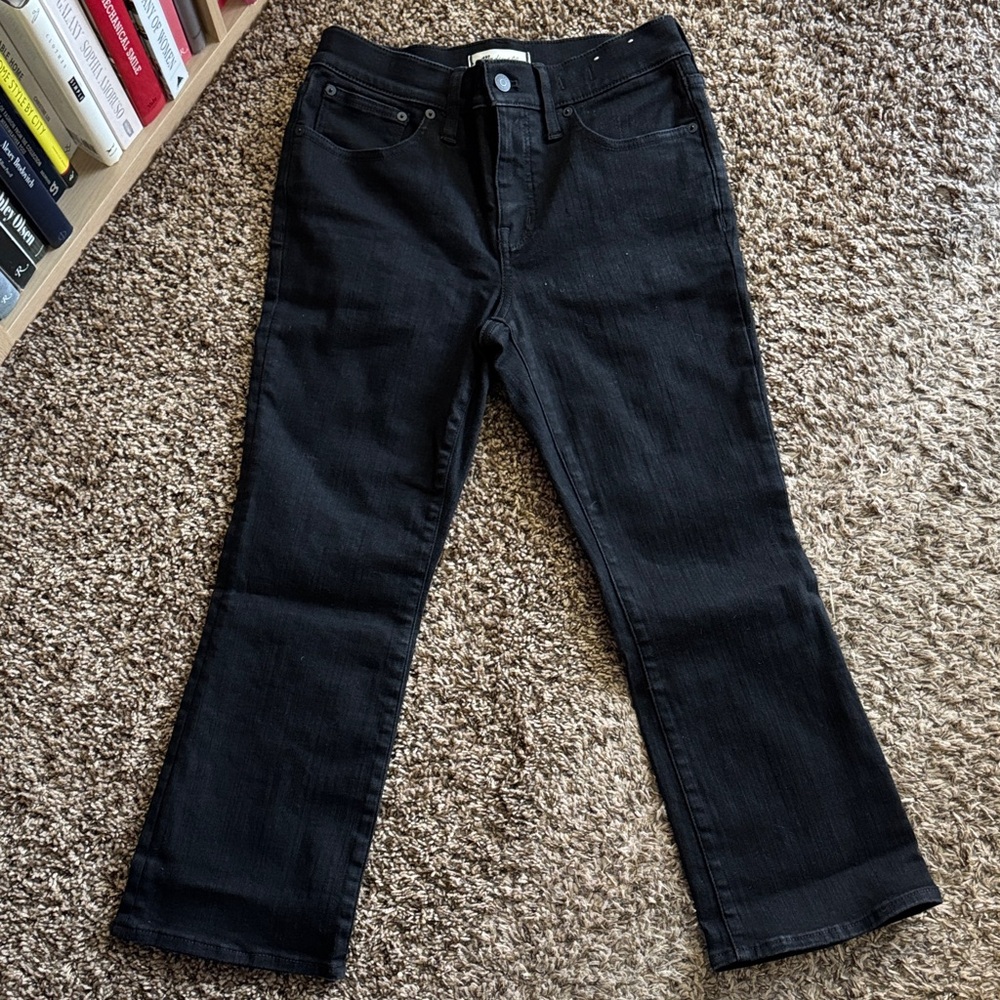 Kick out crop jeans